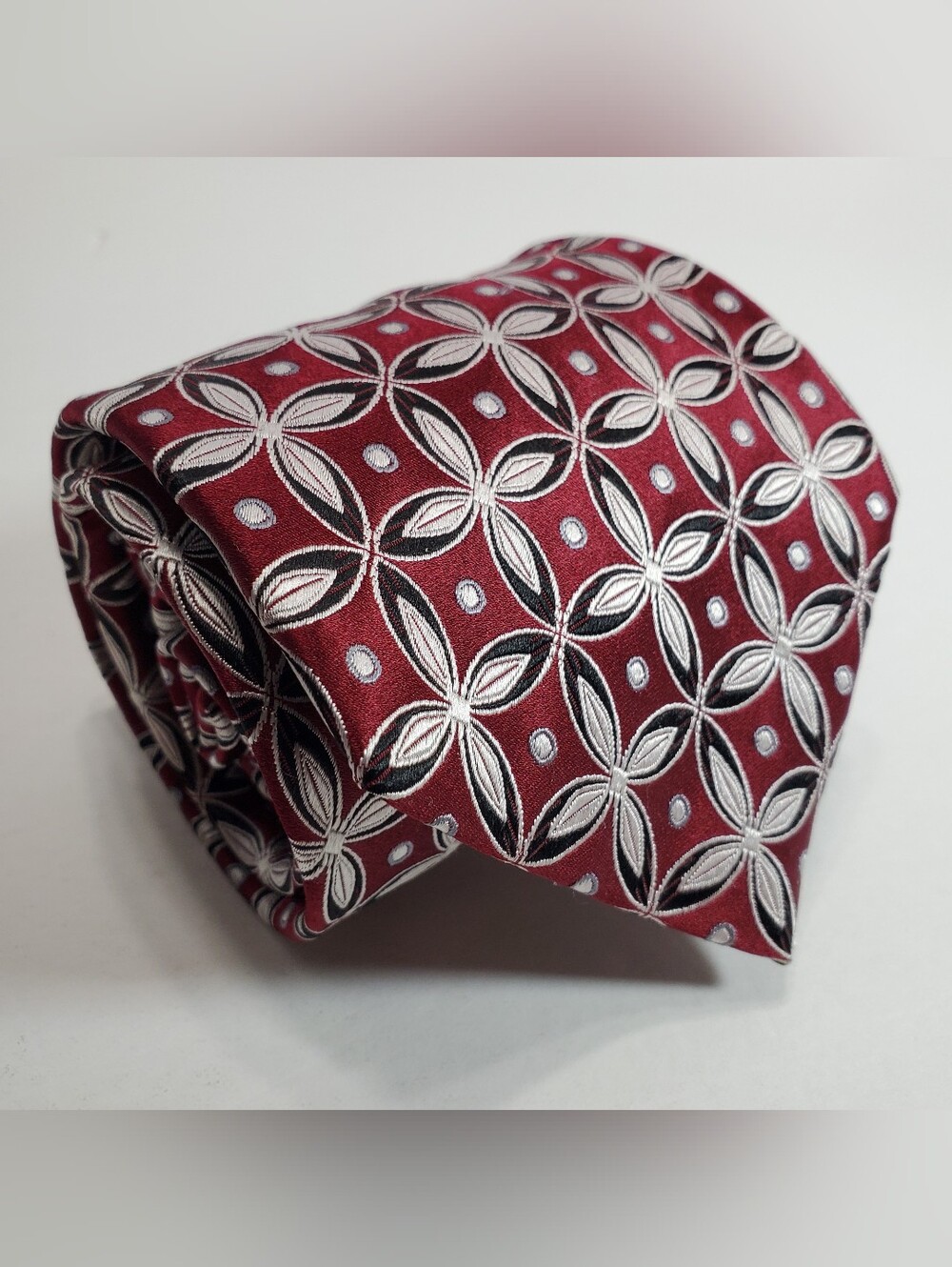 Daniel Craig Burgundy & Silver Geometric Pattern Men's Silk Neck Tie Jacquard